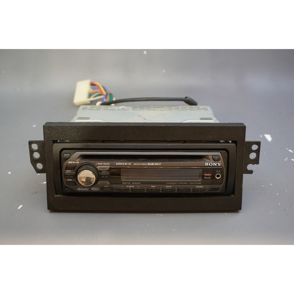 Sony Xplod CDX-GT320 CD Player/MP3 In Dash Receiver Radio Stereo 2008